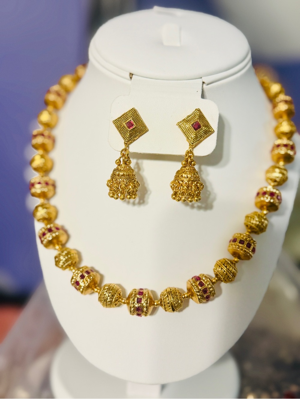 BRAND NEW Antique Gold Ball Necklace Set - Ruby Stone Thushi Choker - Jhumka Ear